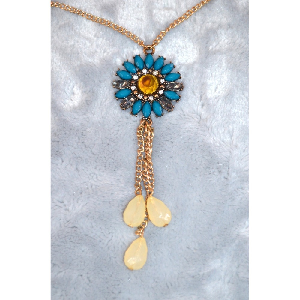 Nwt's Charming Charlie Turquoise Color Star Burst Pendant & Bead Necklace